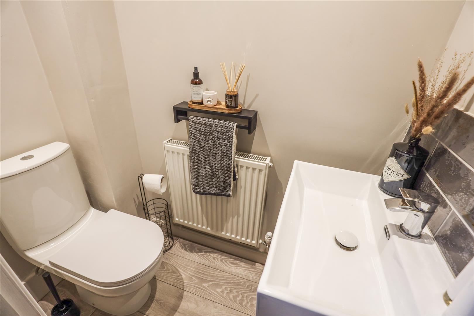 37 Millfield Drive, Cowbridge, Vale of Glamorgan, CF71 7BR